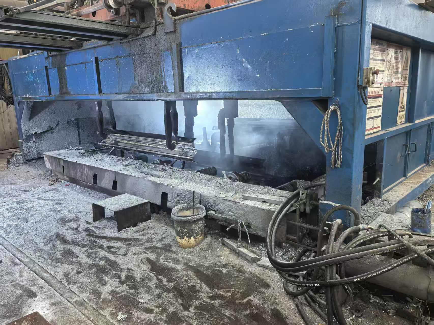 承德市两波波形护栏环氧锌基波形护栏 - 方案
